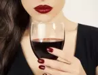 Un cardiolog a dezvăluit legătura reală dintre vin și sănătate