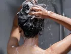 5 greșeli grave pe care le facem când ne spălăm părul